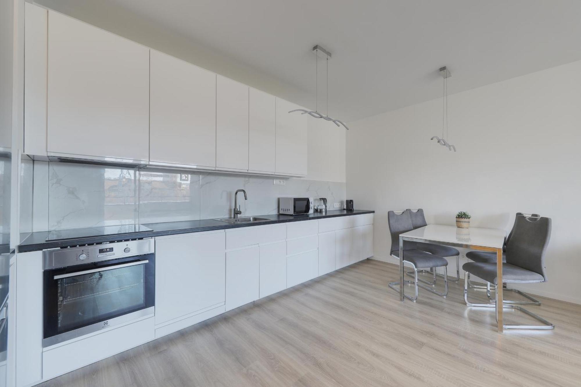 ברטיסלאבה Bazova Apartment With Free Parking מראה חיצוני תמונה